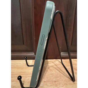 OtterBox Protective Phone Case iPhone 15 pro max with Leaf Design